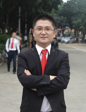 董事長照片